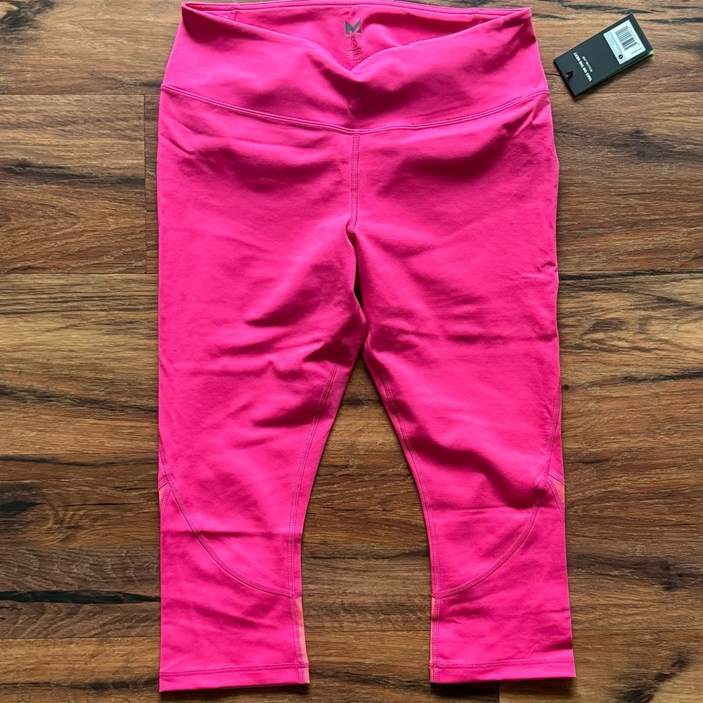 W’s large - Mission fitted capris leggings - Beetroot Purple/Calypso Coral - new